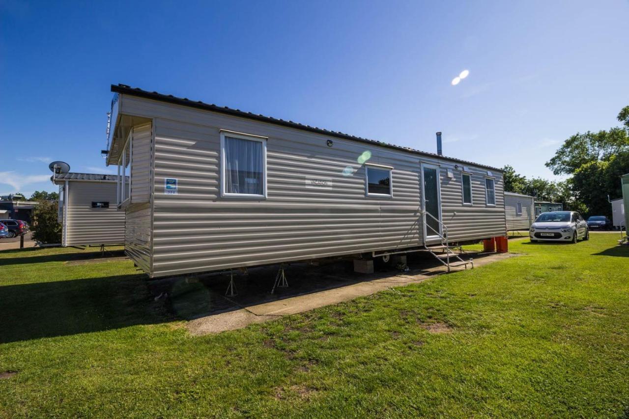 Hotel Lovely 8 Berth Caravan At Broadland Sands Holiday Park In Suffolk Ref 20016Bs Hopton on Sea Exterior foto